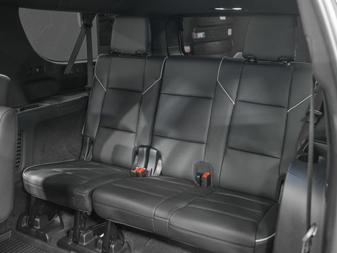 Used 2024 Cadillac Escalade ESV Sport w/ Touring Package AWD/4WD image 29