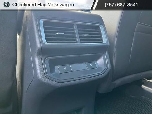 Used 2024 Volkswagen Atlas Cross Sport SEL Premium R-Line AWD/4WD image 30