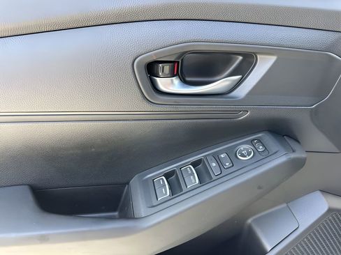 Used 2025 Honda Accord LX image 24