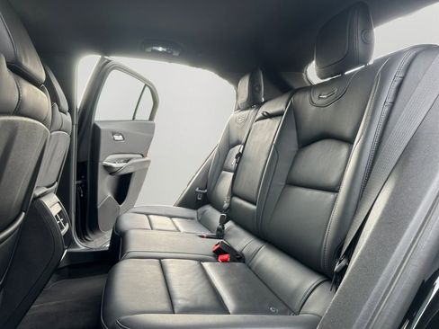 Used 2023 Cadillac XT4 Premium Luxury image 25