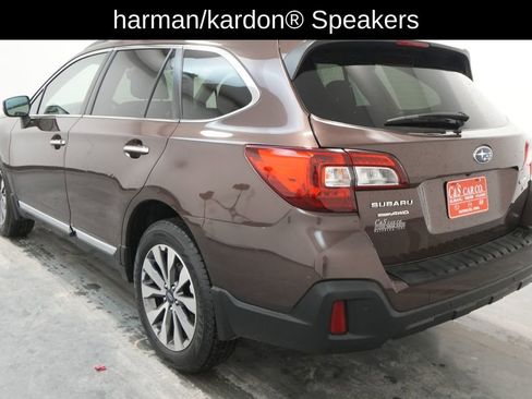 Used 2019 Subaru Outback 3.6R Touring image 6