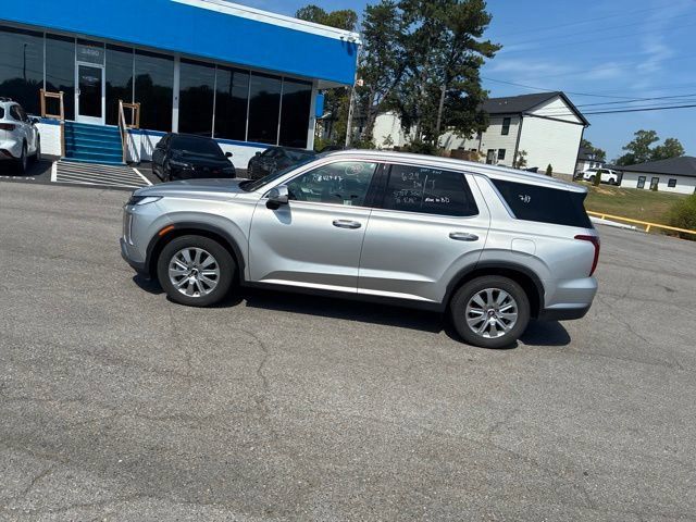 Used 2025 Hyundai Palisade SEL FWD image 17