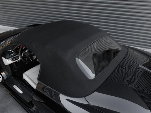 Certified 2025 Porsche 718 Boxster S RWD image 13