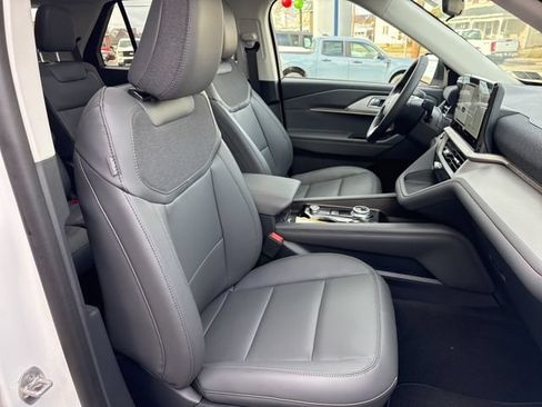 New 2026 Ford Explorer Active w/ Active Comfort Package AWD/4WD image 30