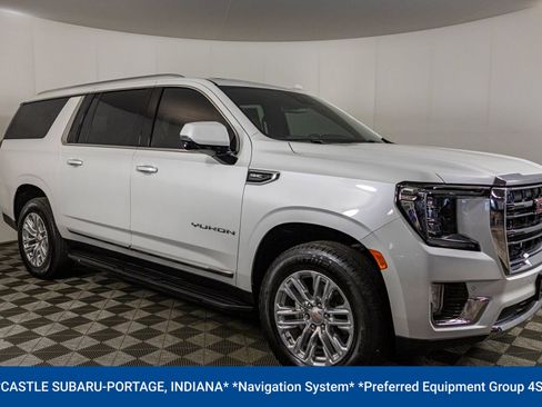 Used 2024 GMC Yukon XL SLT w/ SLT Luxury Package AWD/4WD image 19