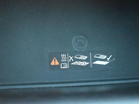 Used 2021 Chevrolet Suburban LT image 10