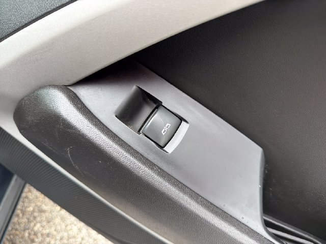 Used 2021 Chevrolet Camaro LT RWD image 23