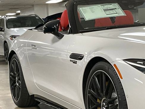 New 2025 Mercedes-Benz SL 55 AMG 4MATIC image 5