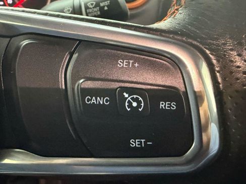 Used 2022 Jeep Gladiator Mojave w/ Cold Weather Group AWD/4WD image 13