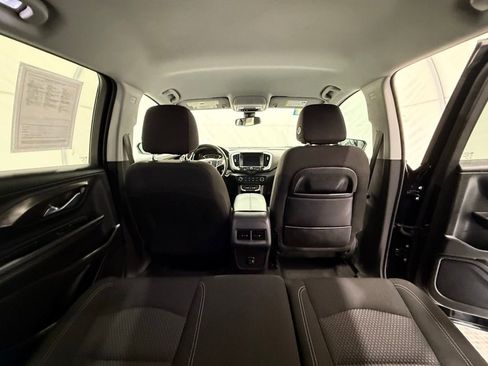 Used 2024 GMC Terrain SLE image 27