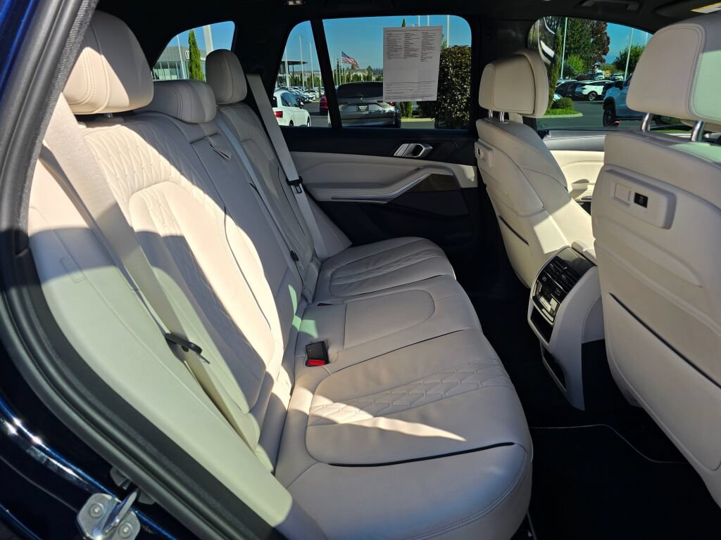 Used 2020 BMW X5 xDrive40i w/ M Sport Package AWD/4WD image 27