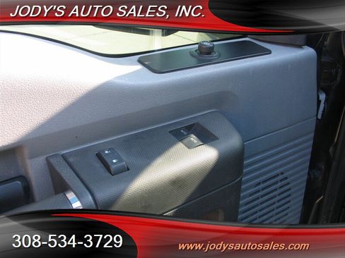 Used 2016 Ford F250 XL w/ Power Equipment Group image 3