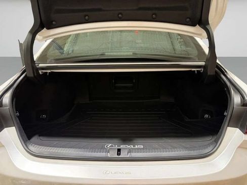 Used 2025 Lexus ES 300h Ultra Luxury w/ Accessory Package (Z2) FWD image 33