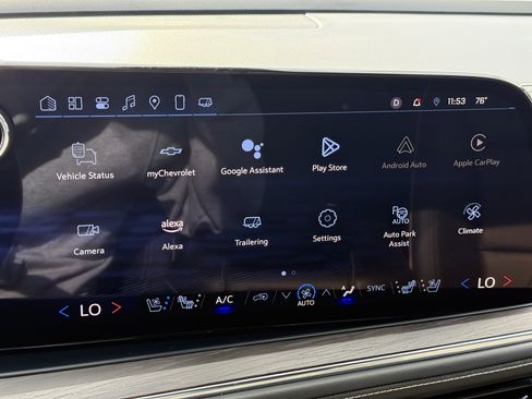 Used 2025 Chevrolet Suburban Premier image 20