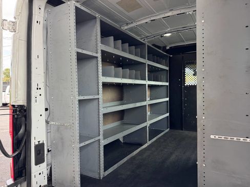 Used 2018 Ford Transit 250 130 Medium Roof image 10