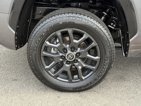 Used 2024 Toyota Tundra Platinum image 14