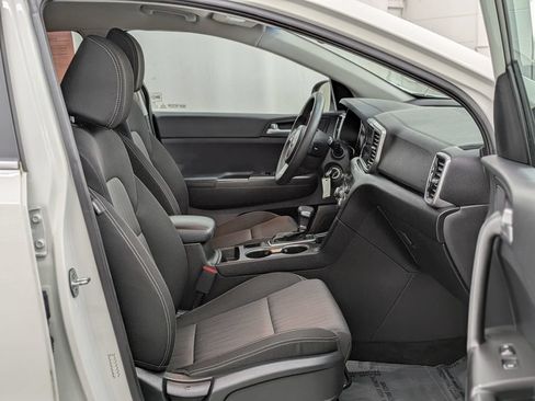 Used 2020 Kia Sportage LX AWD/4WD image 25