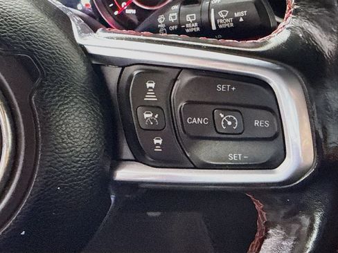 Used 2021 Jeep Wrangler Unlimited Rubicon AWD/4WD image 15