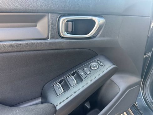 Used 2025 Honda Civic Sport image 16