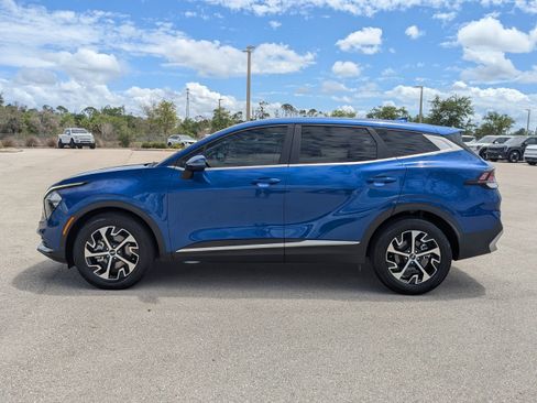 Certified 2023 Kia Sportage EX image 8