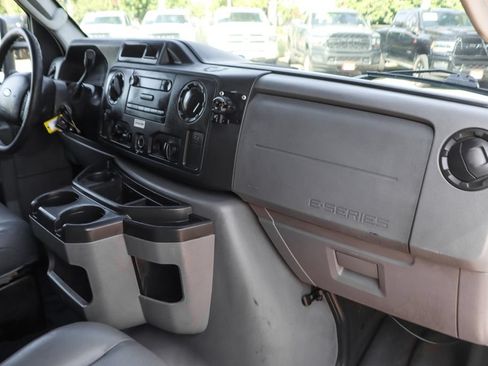 Used 2016 Ford E-450 and Econoline 450 Super Duty w/ Power Windows & Locks Group RWD image 31