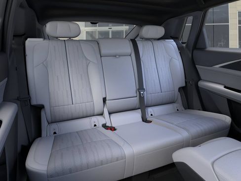 New 2026 Cadillac Lyriq Luxury w/ LPO, Floor Liner Package AWD/4WD image 17