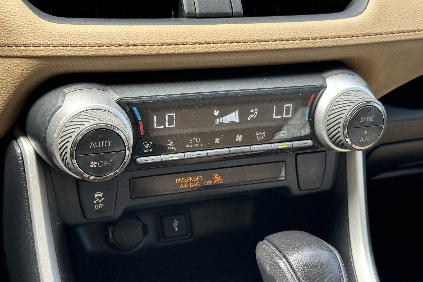 Certified 2021 Toyota RAV4 LE AWD/4WD image 20