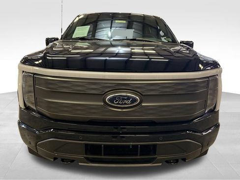 Used 2023 Ford F150 Lightning Lariat w/ Equipment Group 511A High image 8