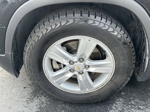 Used 2019 Chevrolet Trax LT w/ LT Convenience Package image 32