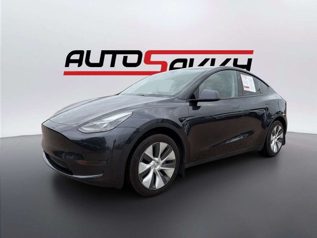 Used 2024 Tesla Model Y 2WD image 1