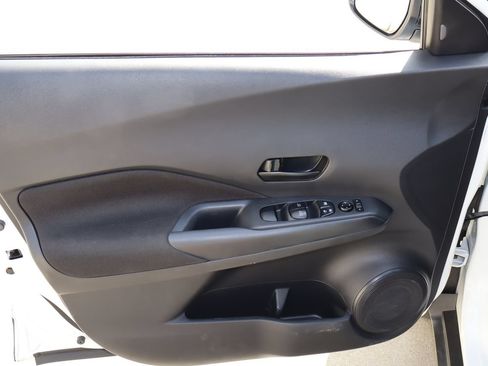 Used 2024 Nissan Kicks S FWD image 17