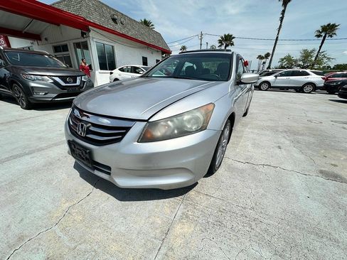 Used 2012 Honda Accord EX image 2