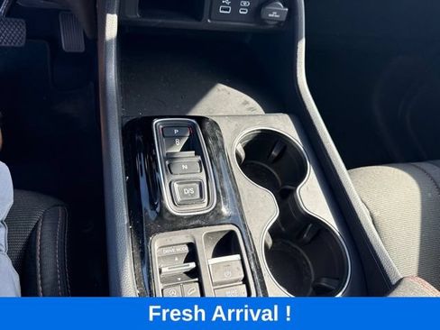 Used 2023 Honda Pilot Sport image 9