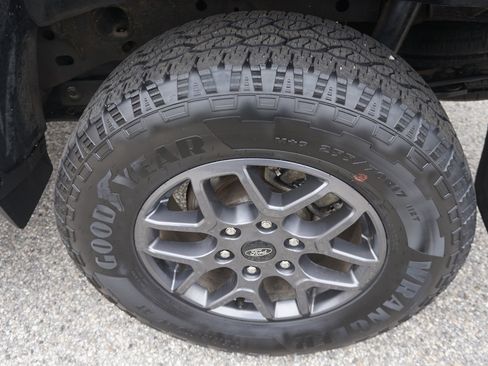 Used 2024 Ford Ranger XLT w/ Equipment Group 301A High AWD/4WD image 9