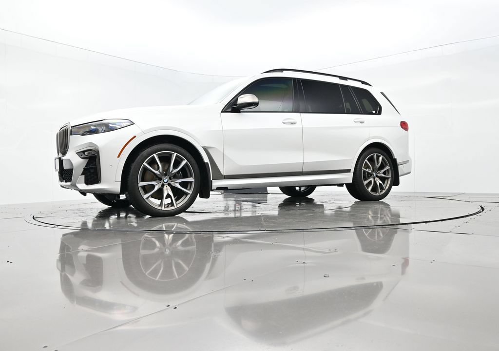Used 2021 BMW X7 M50i w/ Dynamic Handling Package AWD/4WD image 53