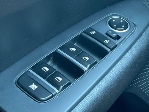 Used 2023 Kia Forte LXS w/ LXS Technology Package FWD image 25