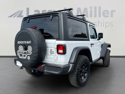 Used 2024 Jeep Wrangler Willys image 5