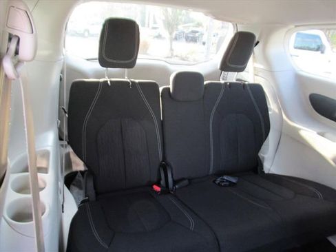 Certified 2024 Chrysler Voyager LX image 29