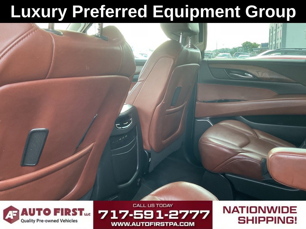 Used 2020 Cadillac Escalade ESV Luxury AWD/4WD image 10