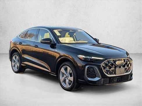 New 2025 Audi Q5 Prestige image 6