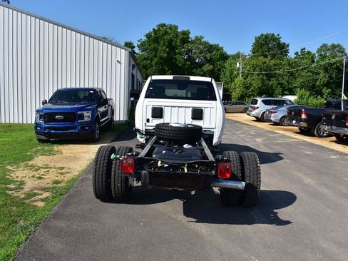 New 2025 RAM 4500 Tradesman image 27