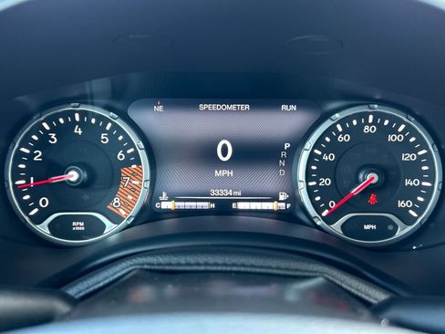 Used 2019 Jeep Renegade Trailhawk w/ Cold Weather Group II image 11