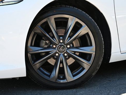 Used 2021 Lexus ES 350 F Sport w/ Accessory Package FWD image 10