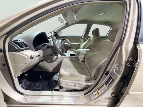 Used 2007 Toyota Camry LE image 12