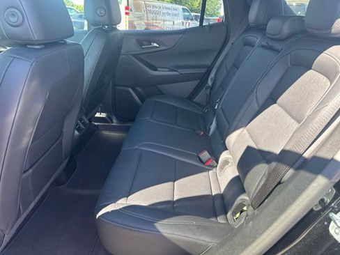 Used 2025 Chevrolet Equinox LT w/ Convenience Package II AWD/4WD image 11