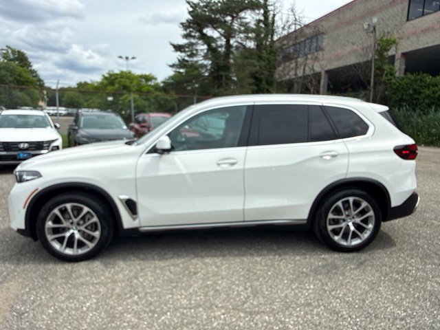 Used 2024 BMW X5 xDrive40i AWD/4WD image 22