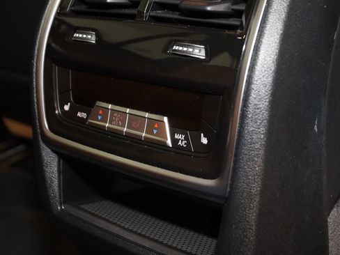 Used 2024 BMW X5 xDrive40i w/ Premium Package AWD/4WD image 15