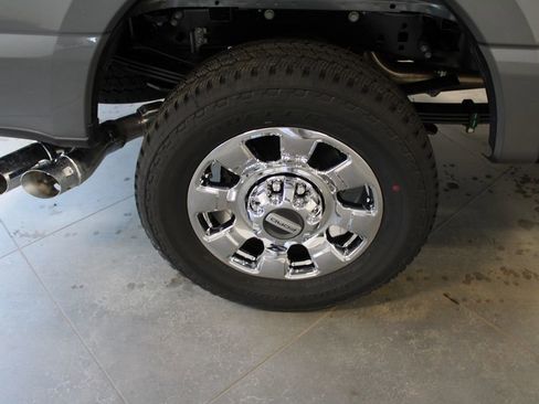 New 2026 Ford F250 Lariat w/ Chrome Package image 60