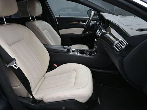 Used 2012 Mercedes-Benz CLS 550 image 36