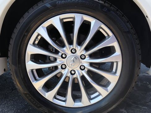 Used 2016 INFINITI QX80 4WD w/ Deluxe Technology Package image 46